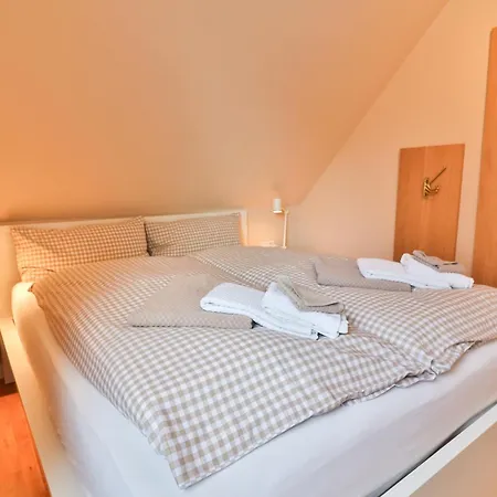 Hus An't Dalben - Zwischendeck Apartment Langeoog